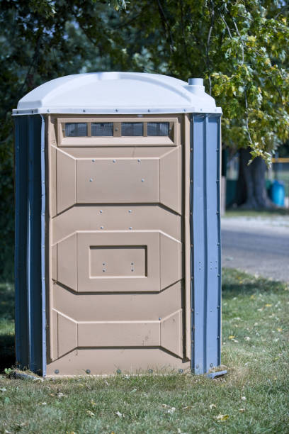 Best Event porta potty rental  in Holton, KS